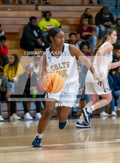 Thumbnail 3 in Trinity Christian vs. Cape Fear (MLK Dream Jam at Terry Sanford) photogallery.