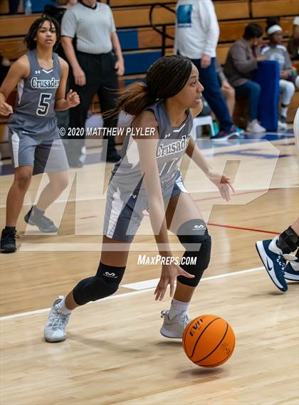 Thumbnail 1 in Trinity Christian vs. Cape Fear (MLK Dream Jam at Terry Sanford) photogallery.