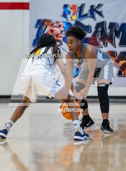 Thumbnail 1 in Trinity Christian vs. Cape Fear (MLK Dream Jam at Terry Sanford) photogallery.