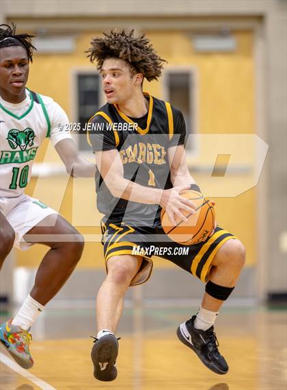 Thumbnail 3 in Clark vs. Rancho (NIAA 4A Semifinal) photogallery.