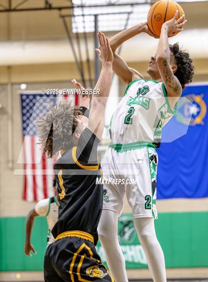 Thumbnail 3 in Clark vs. Rancho (NIAA 4A Semifinal) photogallery.