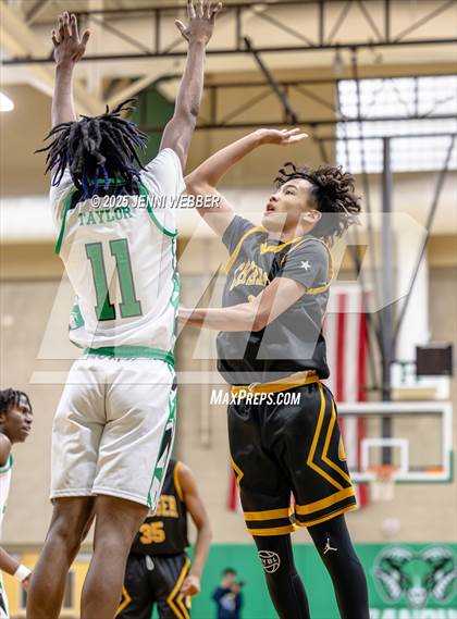 Thumbnail 2 in Clark vs. Rancho (NIAA 4A Semifinal) photogallery.