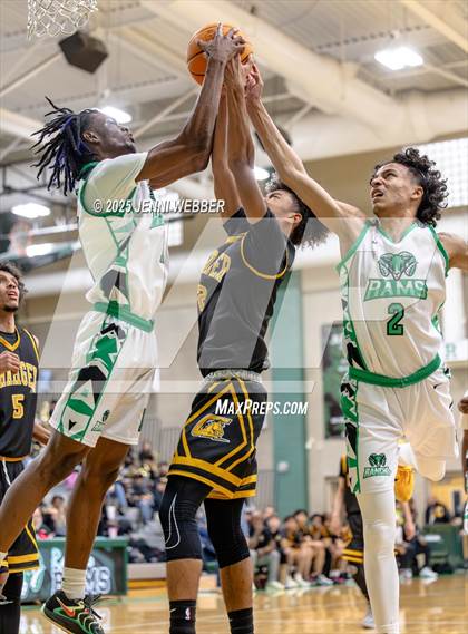 Thumbnail 3 in Clark vs. Rancho (NIAA 4A Semifinal) photogallery.