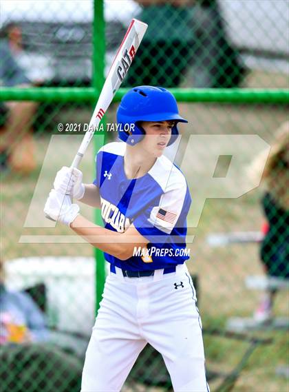 Thumbnail 1 in Huckabay vs. Three Way photogallery.