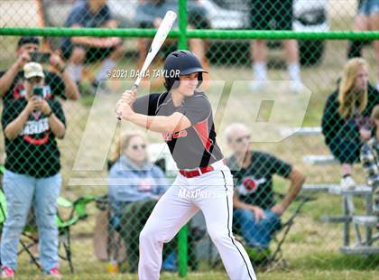 Thumbnail 3 in Huckabay vs. Three Way photogallery.