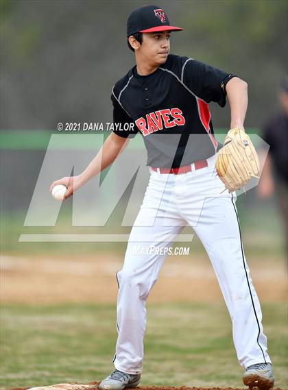 Thumbnail 1 in Huckabay vs. Three Way photogallery.