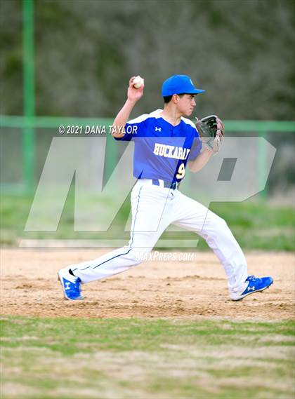 Thumbnail 3 in Huckabay vs. Three Way photogallery.