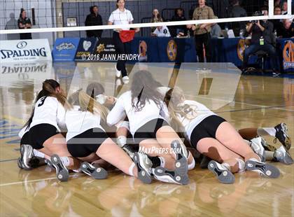 Thumbnail 2 in Archbishop Mitty vs. Santa Margarita (CIF State Open Division Final) photogallery.