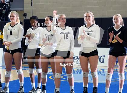 Thumbnail 2 in Archbishop Mitty vs. Santa Margarita (CIF State Open Division Final) photogallery.