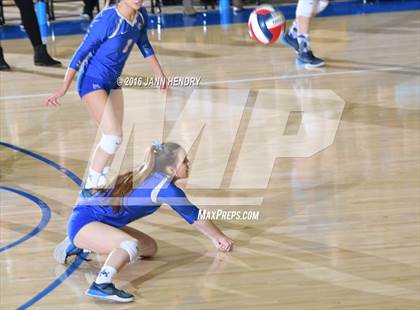Thumbnail 2 in Archbishop Mitty vs. Santa Margarita (CIF State Open Division Final) photogallery.
