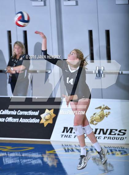 Thumbnail 3 in Archbishop Mitty vs. Santa Margarita (CIF State Open Division Final) photogallery.