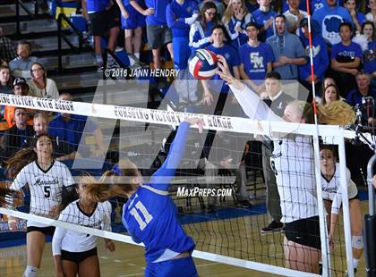 Thumbnail 2 in Archbishop Mitty vs. Santa Margarita (CIF State Open Division Final) photogallery.