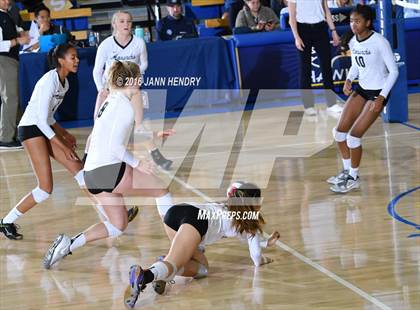 Thumbnail 2 in Archbishop Mitty vs. Santa Margarita (CIF State Open Division Final) photogallery.