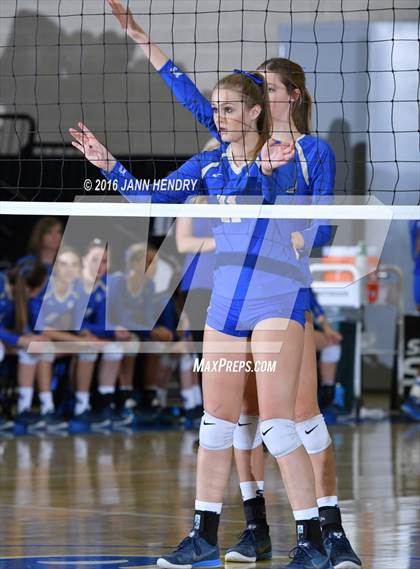 Thumbnail 2 in Archbishop Mitty vs. Santa Margarita (CIF State Open Division Final) photogallery.