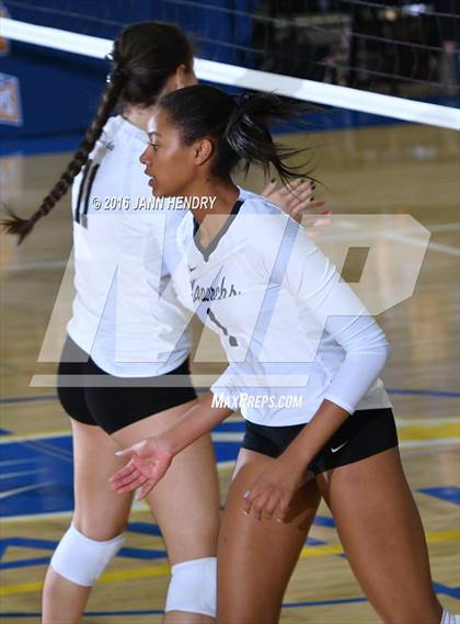 Thumbnail 3 in Archbishop Mitty vs. Santa Margarita (CIF State Open Division Final) photogallery.