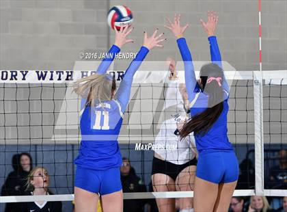 Thumbnail 3 in Archbishop Mitty vs. Santa Margarita (CIF State Open Division Final) photogallery.