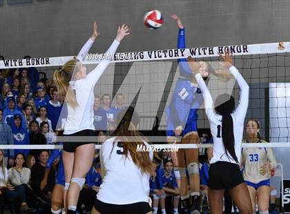Thumbnail 2 in Archbishop Mitty vs. Santa Margarita (CIF State Open Division Final) photogallery.