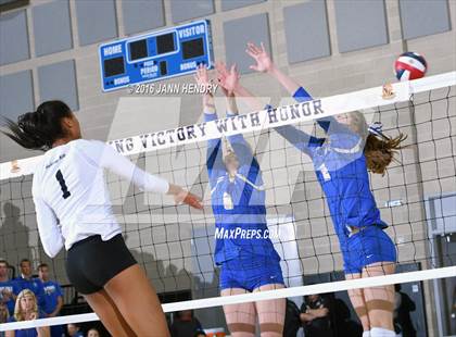 Thumbnail 2 in Archbishop Mitty vs. Santa Margarita (CIF State Open Division Final) photogallery.