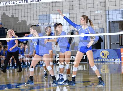 Thumbnail 2 in Archbishop Mitty vs. Santa Margarita (CIF State Open Division Final) photogallery.