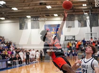 Thumbnail 2 in Olathe West vs. Shawnee Mission Northwest (KSHSAA 6A Sub-State) photogallery.