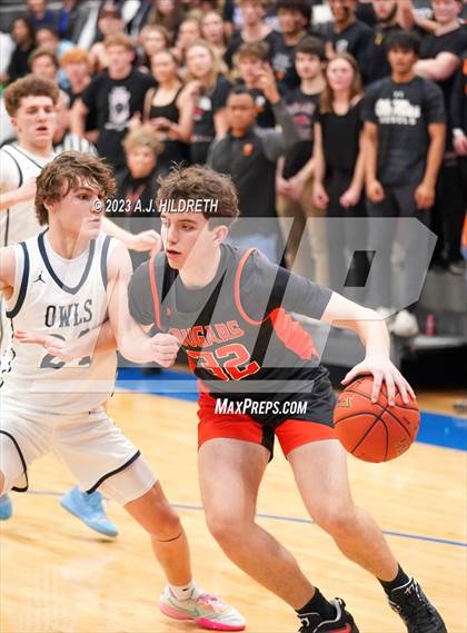 Thumbnail 2 in Olathe West vs. Shawnee Mission Northwest (KSHSAA 6A Sub-State) photogallery.