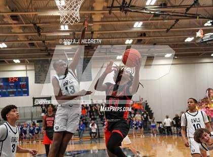 Thumbnail 3 in Olathe West vs. Shawnee Mission Northwest (KSHSAA 6A Sub-State) photogallery.