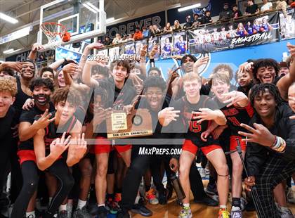 Thumbnail 3 in Olathe West vs. Shawnee Mission Northwest (KSHSAA 6A Sub-State) photogallery.