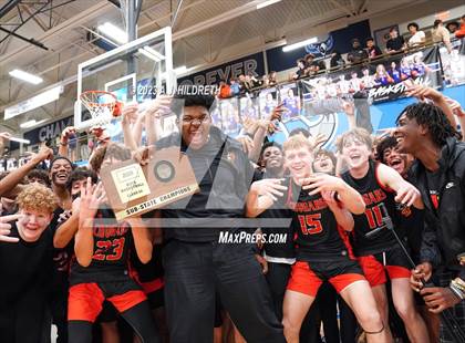 Thumbnail 2 in Olathe West vs. Shawnee Mission Northwest (KSHSAA 6A Sub-State) photogallery.