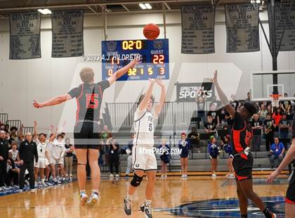 Thumbnail 2 in Olathe West vs. Shawnee Mission Northwest (KSHSAA 6A Sub-State) photogallery.