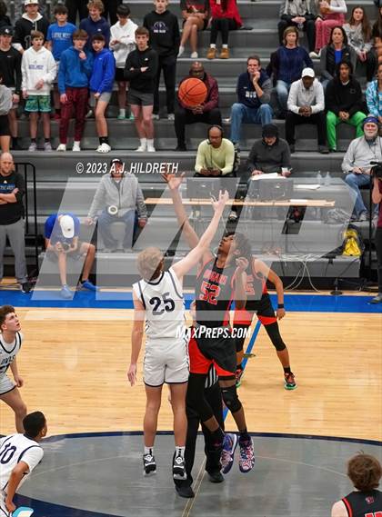 Thumbnail 2 in Olathe West vs. Shawnee Mission Northwest (KSHSAA 6A Sub-State) photogallery.