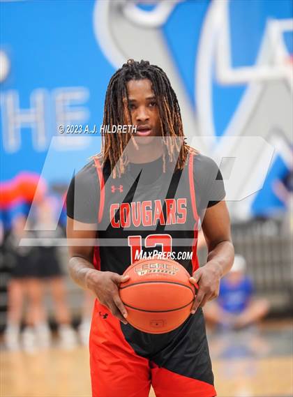 Thumbnail 1 in Olathe West vs. Shawnee Mission Northwest (KSHSAA 6A Sub-State) photogallery.