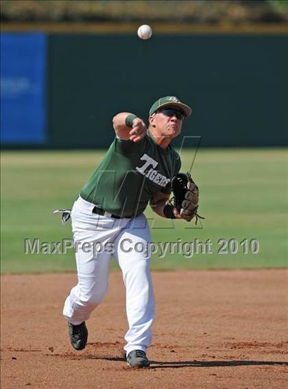 Thumbnail 1 in Windthorst vs Blue Ridge (Texas 1A Region II Final) photogallery.