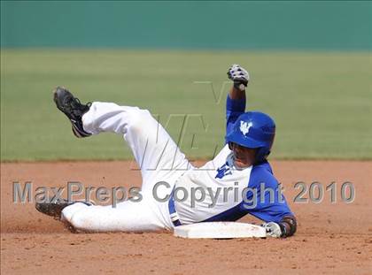 Thumbnail 2 in Windthorst vs Blue Ridge (Texas 1A Region II Final) photogallery.