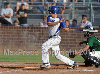 Thumbnail 2 in Windthorst vs Blue Ridge (Texas 1A Region II Final) photogallery.