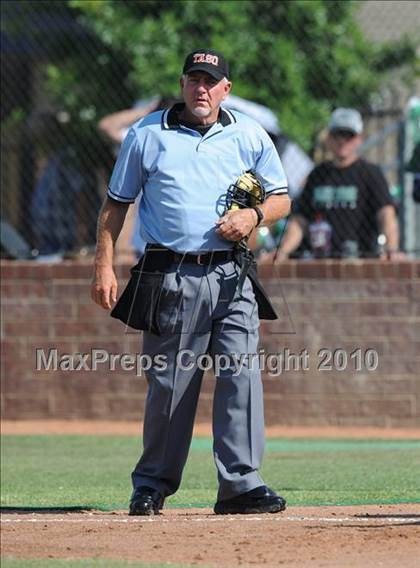 Thumbnail 3 in Windthorst vs Blue Ridge (Texas 1A Region II Final) photogallery.