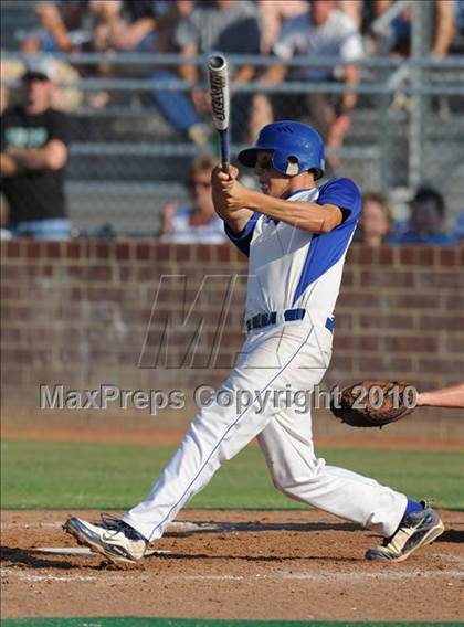Thumbnail 1 in Windthorst vs Blue Ridge (Texas 1A Region II Final) photogallery.