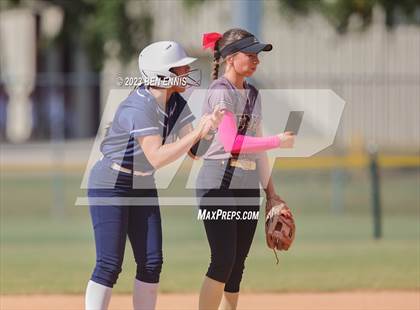 Thumbnail 3 in Mount Vernon vs Temple (GHSA 1A D1 State Tournament) photogallery.