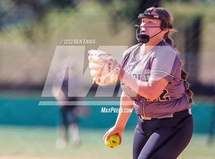 Thumbnail 2 in Mount Vernon vs Temple (GHSA 1A D1 State Tournament) photogallery.