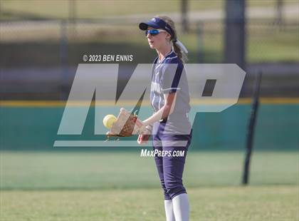 Thumbnail 3 in Mount Vernon vs Temple (GHSA 1A D1 State Tournament) photogallery.