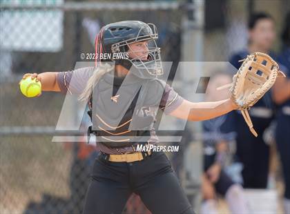 Thumbnail 2 in Mount Vernon vs Temple (GHSA 1A D1 State Tournament) photogallery.