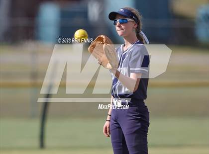 Thumbnail 1 in Mount Vernon vs Temple (GHSA 1A D1 State Tournament) photogallery.