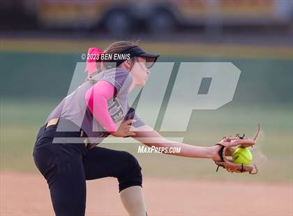 Thumbnail 3 in Mount Vernon vs Temple (GHSA 1A D1 State Tournament) photogallery.