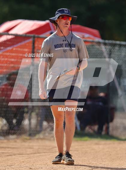 Thumbnail 2 in Mount Vernon vs Temple (GHSA 1A D1 State Tournament) photogallery.