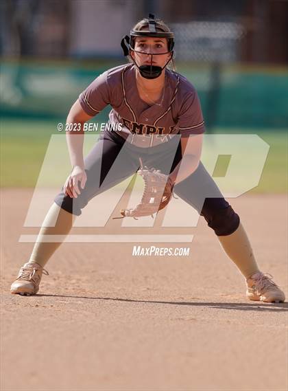 Thumbnail 2 in Mount Vernon vs Temple (GHSA 1A D1 State Tournament) photogallery.