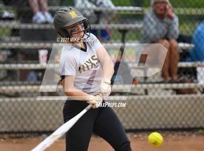 Thumbnail 3 in Hixson vs. Tyner Academy photogallery.