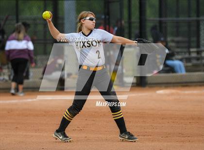 Thumbnail 3 in Hixson vs. Tyner Academy photogallery.