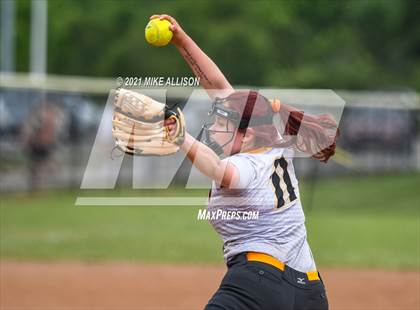 Thumbnail 2 in Hixson vs. Tyner Academy photogallery.