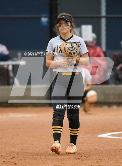 Thumbnail 2 in Hixson vs. Tyner Academy photogallery.