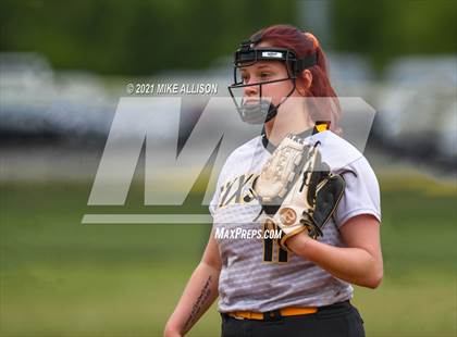 Thumbnail 3 in Hixson vs. Tyner Academy photogallery.