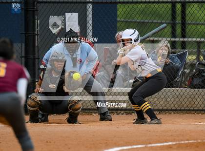 Thumbnail 2 in Hixson vs. Tyner Academy photogallery.
